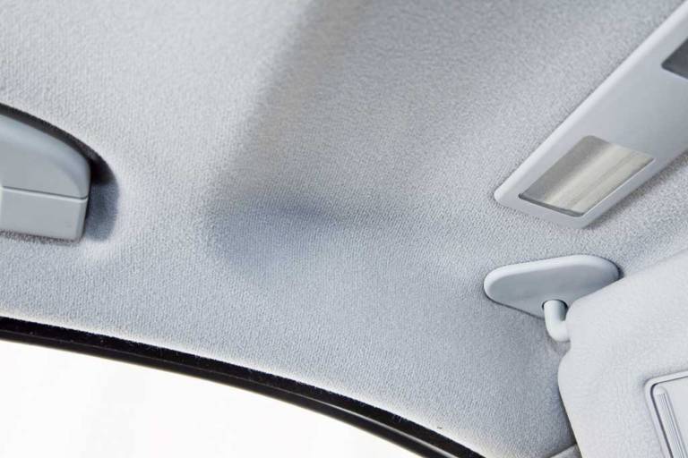 detailcar-techo-interior-limpieza-vehiculos-sin-agua-con-cera-a-mano-3 detailcar-techo-interior-limpieza-vehiculos-sin-agua-con-cera-a-mano-3